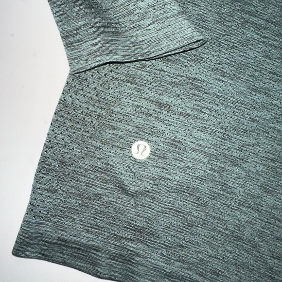 Lululemon Metal Vent Tech Half Zip - Picture 8 of 8